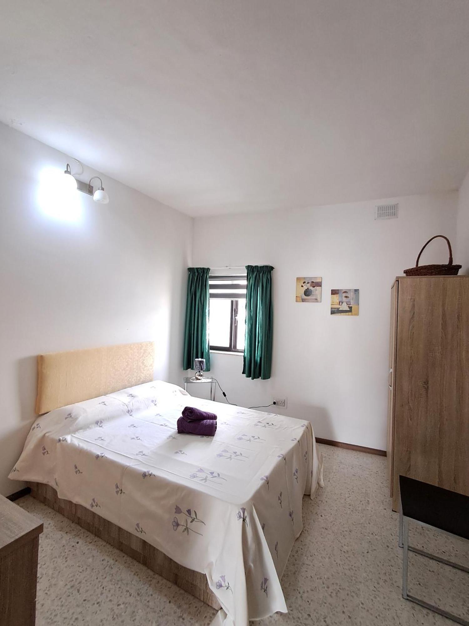 Apartment Double Bedroom In Swatar